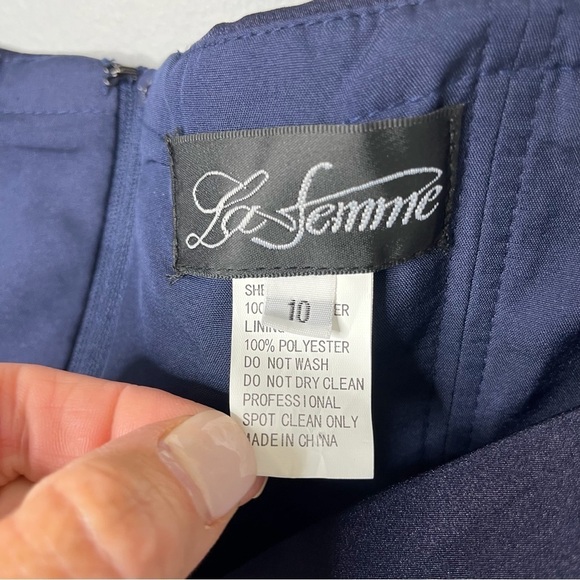 La Femme Surplice Off The Shoulder Column Gown Navy Blue Size 10 Pleaded Bodice - Picture 7 of 8